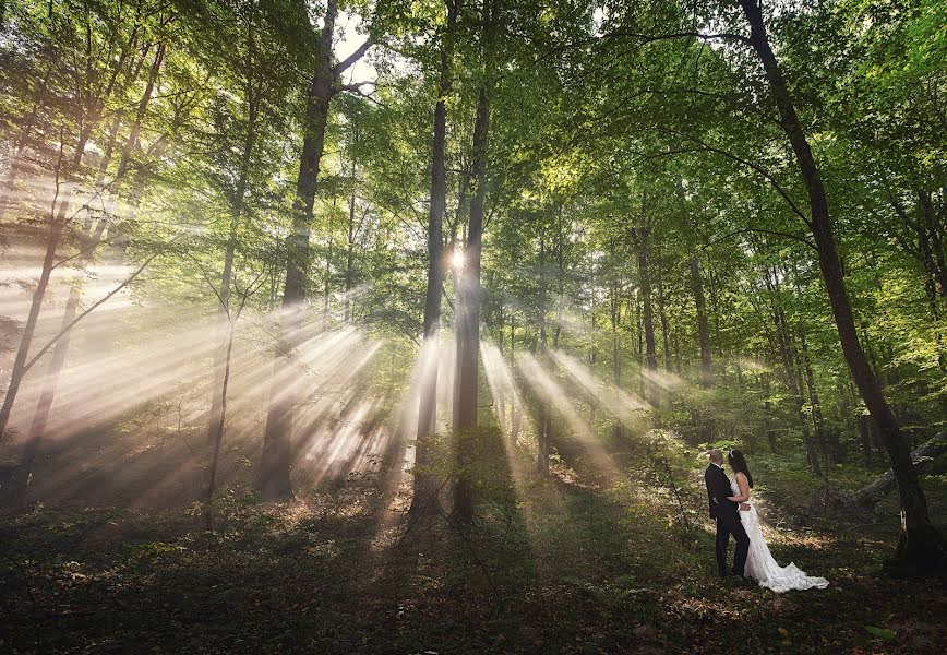 Nhiếp ảnh gia ảnh cưới Rafal Nowosielski (fotografslubny). Ảnh của 10 tháng 7 2021
