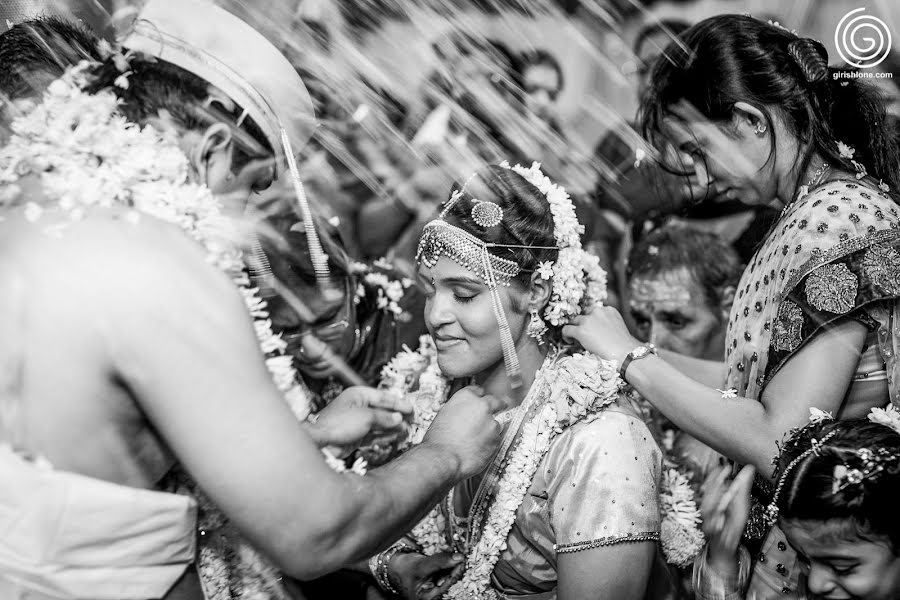 Wedding photographer Girish Lone (lone). Photo of 13 September 2015