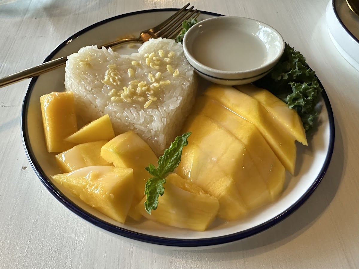 Mango with sticky rice