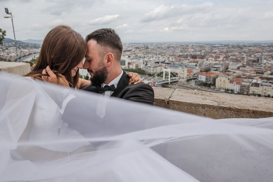 Svadobný fotograf Tomasz Cichoń (tomaszcichon). Fotografia publikovaná 30. septembra 2019