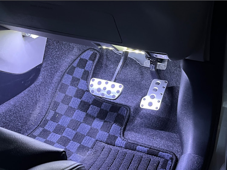 iQのトヨタiQ・NJG10・らいと兄弟・染めＱ・他車種流用に関するカスタム事例の投稿画像5枚目