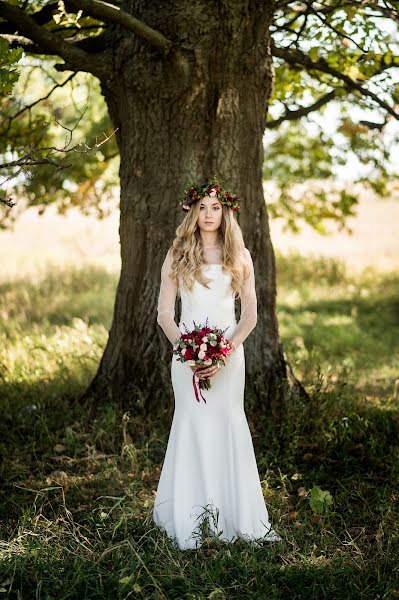 Jurufoto perkahwinan Elena Oskina (oskina). Foto pada 24 September 2018