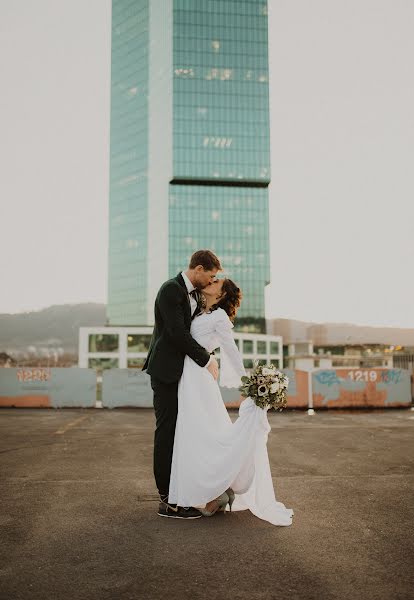 Nhiếp ảnh gia ảnh cưới Suli Eschmann (suliphotography). Ảnh của 3 tháng 11 2021
