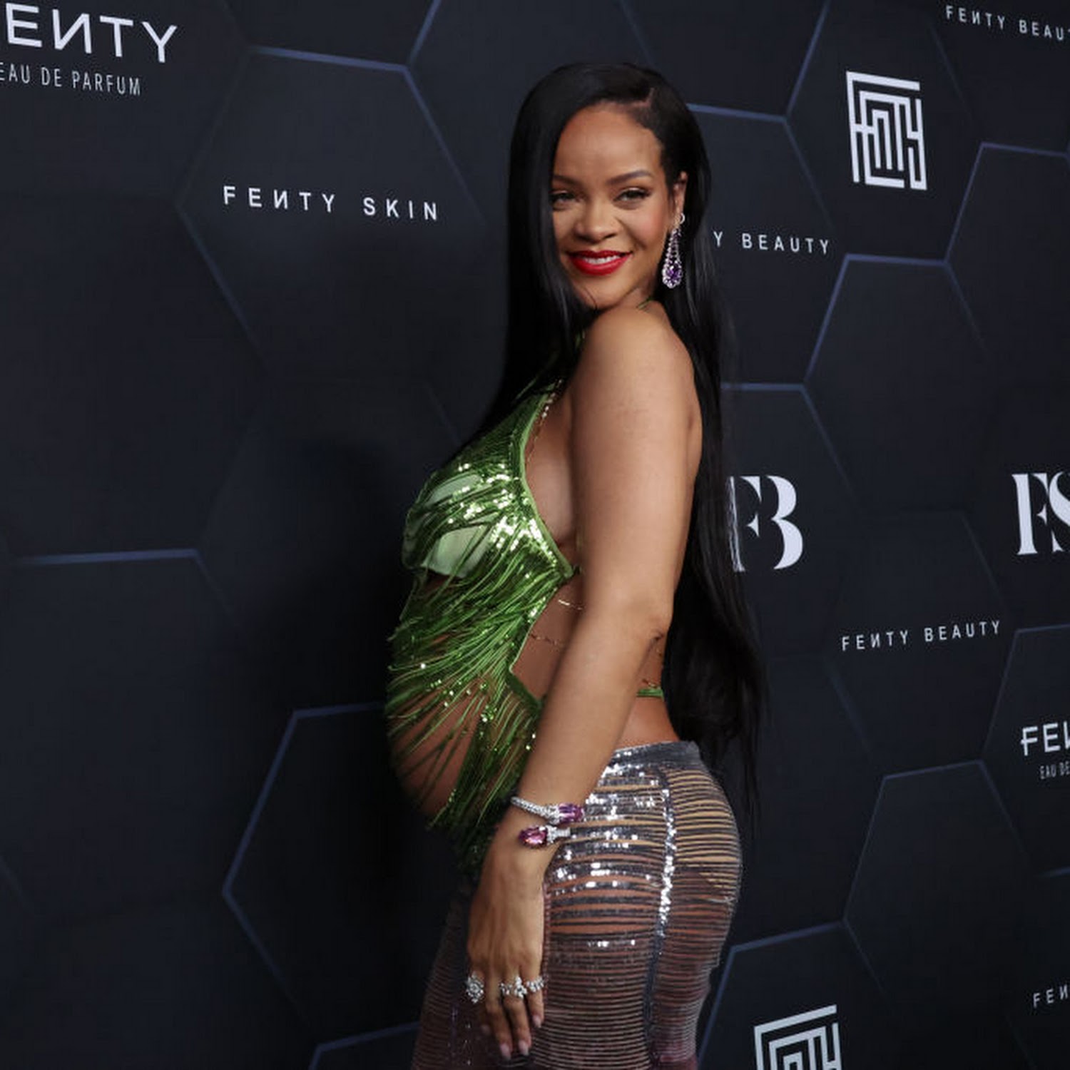 Rihanna Set To Launch Fenty Beauty & Fenty Skin Across Africa - Retail Bum