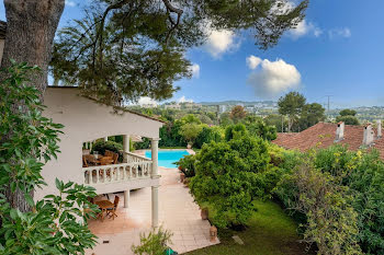 villa à Mougins (06)