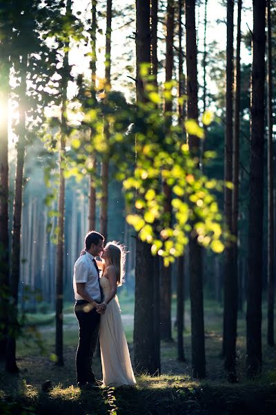 Jurufoto perkahwinan Lyubov Dodkina (dodkina). Foto pada 9 September 2015