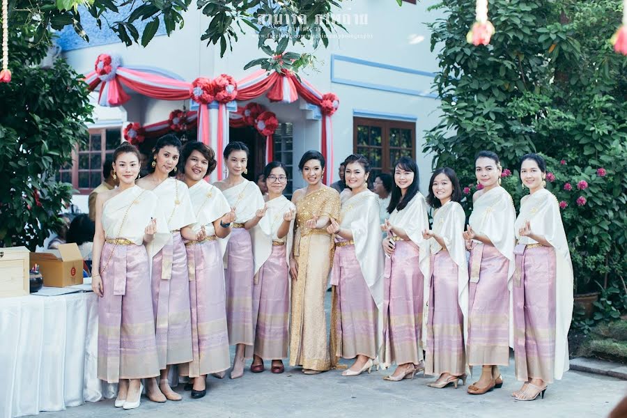 Fotógrafo de casamento Wachirapong Saleeoan (s-on). Foto de 8 de setembro 2020