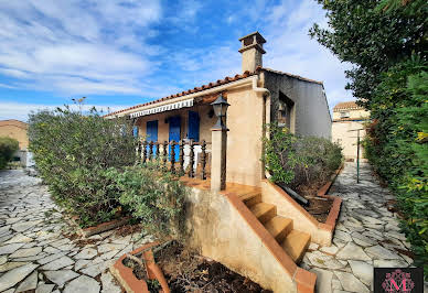 Maison avec piscine et jardin 1