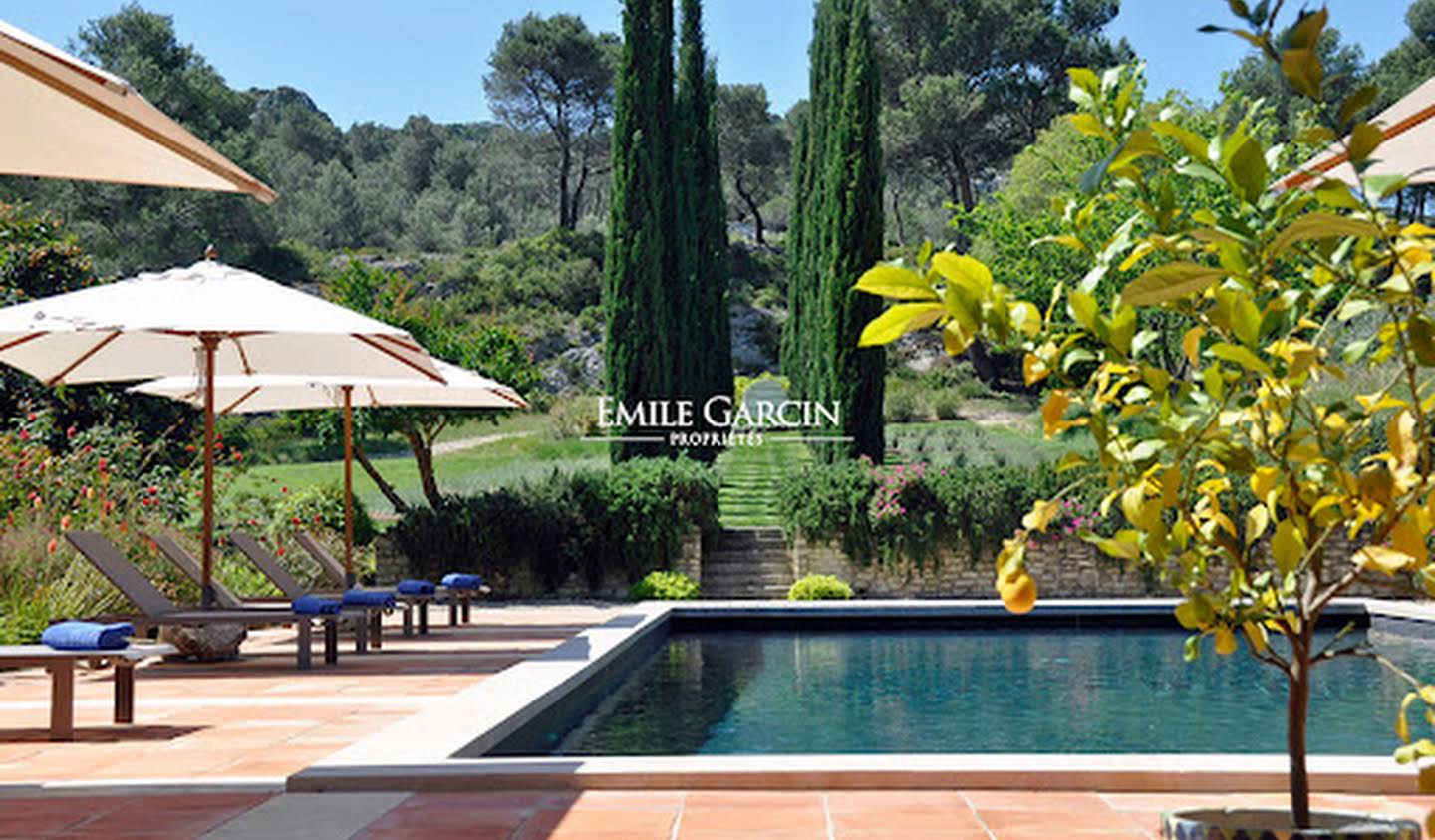 Property with garden Saint-Rémy-de-Provence