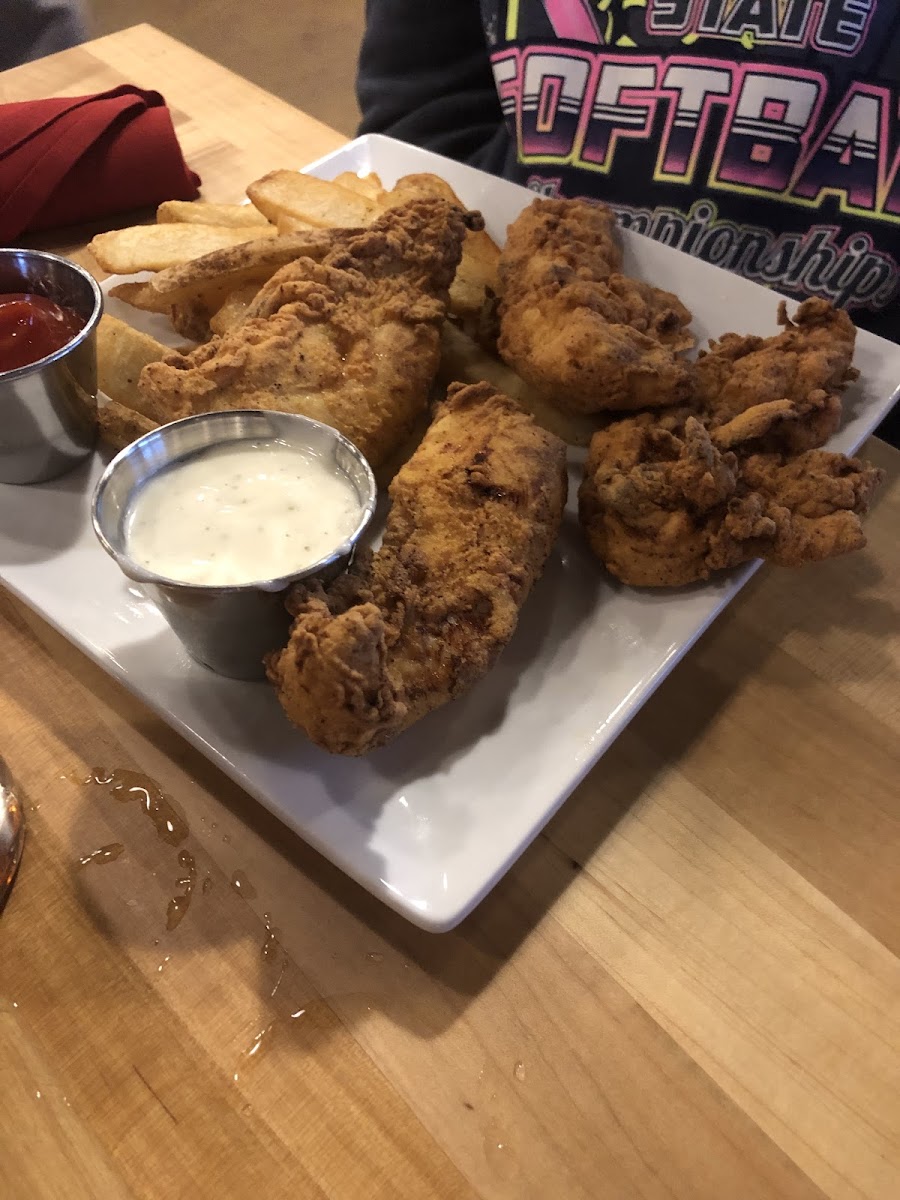 Fried chicken fingers are GF and made in dedicated fryer!