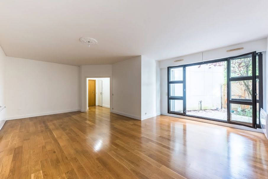 Location  appartement 4 pièces 83.07 m² à Neuilly-sur-Seine (92200), 3 300 €