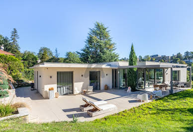 House with pool and terrace 1