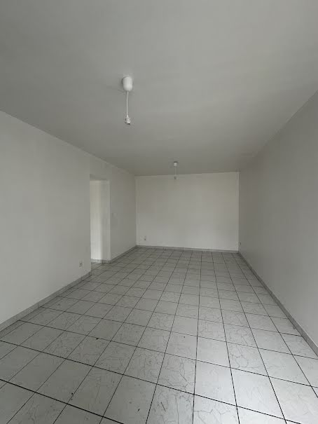 Location  maison 4 pièces 82 m² à Malause (82200), 624 €