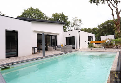 Maison avec piscine et terrasse 6