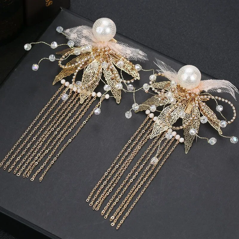 Acessórios de cabelo de noiva clássicos e antigos para casamento, estilo head-mounted. Perfeitos para um visual elegante e atemporal.