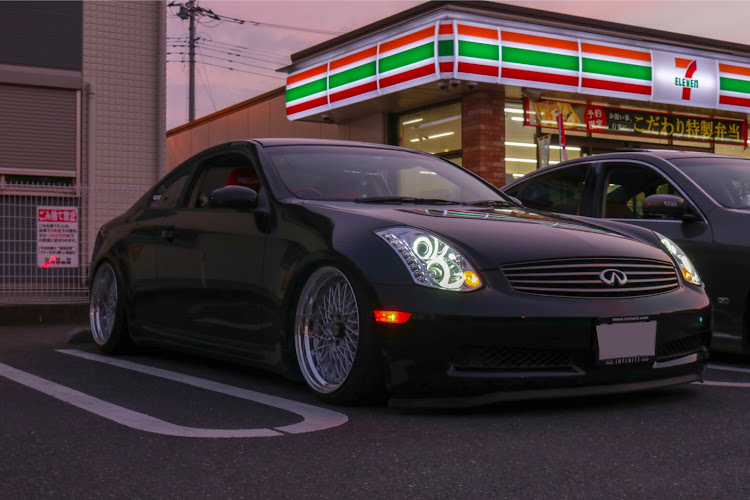 スカイラインクーペのスカイラインクーペ・CPV35・日産・インフィニティ・g35に関するカスタム事例の投稿画像1枚目