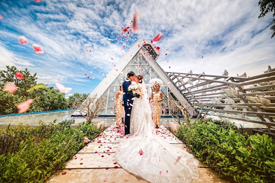 Fotógrafo de bodas Arya Sentanoe (aryasentanoe). Foto del 28 de marzo 2017