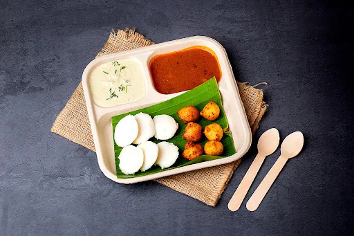 Mini Idli + Goli Medu Vada