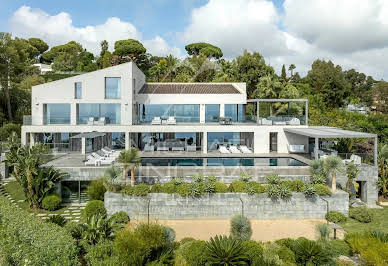 Maison avec piscine et terrasse 6