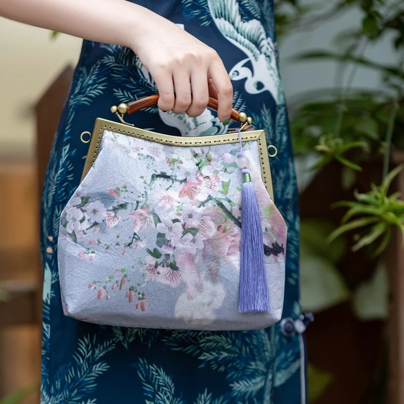 Sac à main rétro pour femme, fait à la main, avec fermoir baiser style Cheongsam, idéal pour un look vintage et élégant, parfait pour un usage quotidien ou spécial.