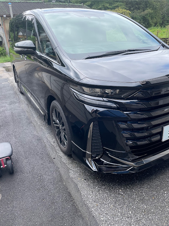 ヴェルファイアのＡＬ5878さんが投稿したカスタム事例の投稿画像3枚目