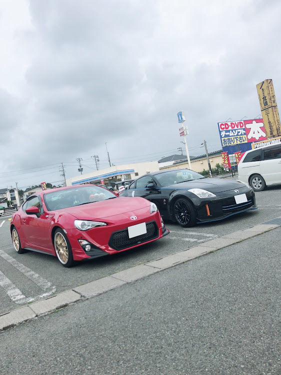フェアレディZのカー用品買い物・車仲間・フェアレディZ33・86に関するカスタム事例の投稿画像1枚目