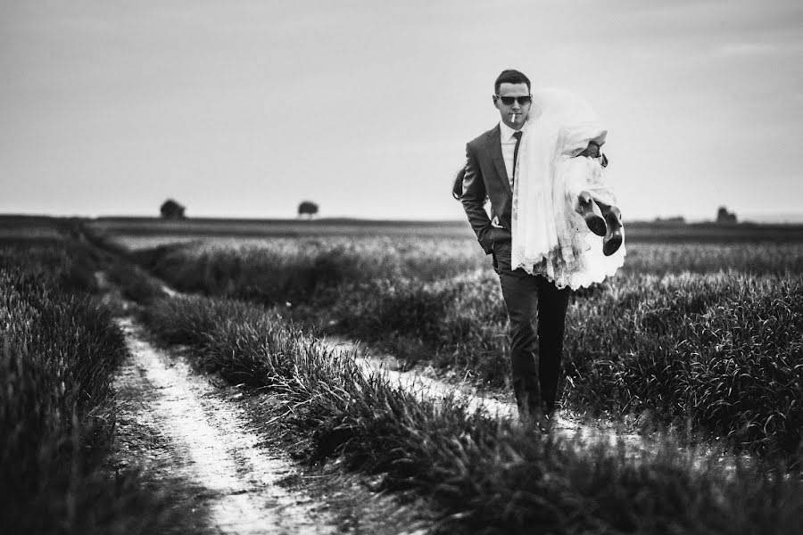 Fotógrafo de bodas Andrzej Stefańczyk (slodkogorzko). Foto del 9 de julio 2014