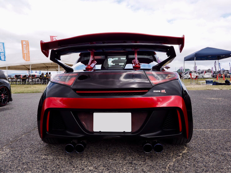 S660のRosso cremisi・真紅の赤・カイザーベリアル号・深紅の赤に関するカスタム事例の投稿画像4枚目