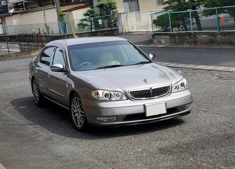 セフィーロのフロントグリル交換・暑いの嫌い・洗車・DIY・ヘッドライトの黄ばみに関するカスタム事例の投稿画像1枚目