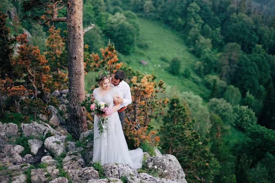 Wedding photographer Yaroslav Bulatov (i4ig0). Photo of 31 July 2017