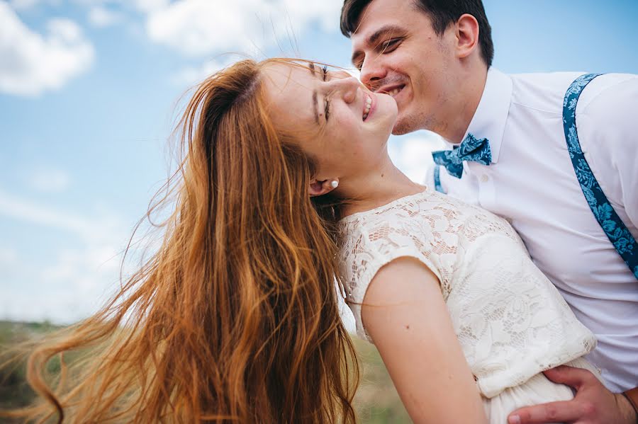 Fotógrafo de casamento Aleks Sukhomlin (twoheartsphoto). Foto de 3 de novembro 2016