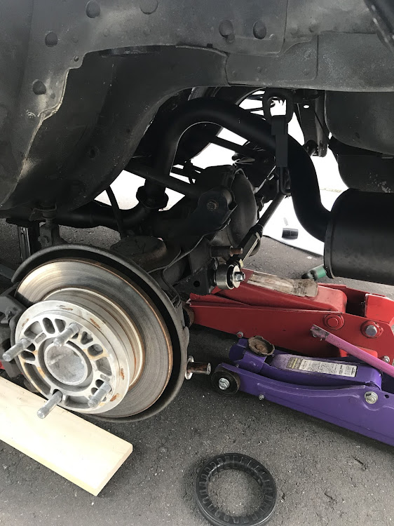 アトレーワゴンのDIY・車高調整・マフラー交換に関するカスタム事例の投稿画像3枚目