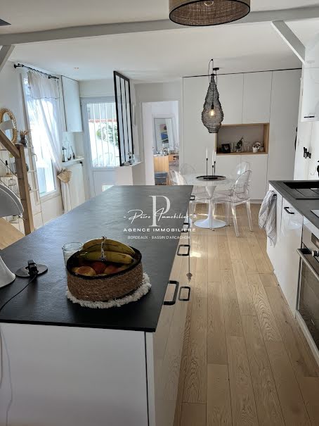 Vente maison 5 pièces 105 m² à Bordeaux (33000), 598 000 €