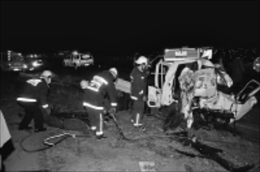 MANGLED: A wreck of bakkie that collided with a bus in Mpumalanga road in Hammasdale where five people including two children died at about 4h30 AM yesterday morning.