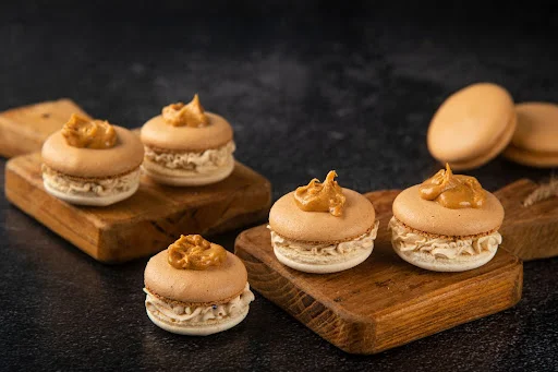 PB+J (Peanut Butter and Jelly) Macaron (Quantity - 5)