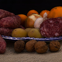 Frutta e salumi di 