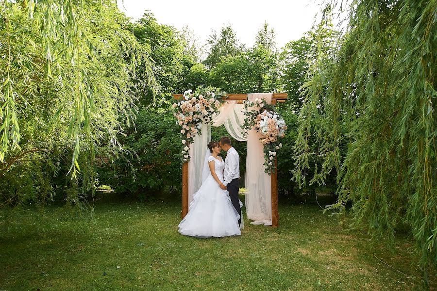 Fotografo di matrimoni Katerina Guzanova (katringuzanova). Foto del 9 agosto 2019