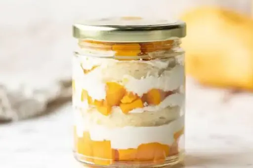 Mango Cake In Jar [1 Piece]