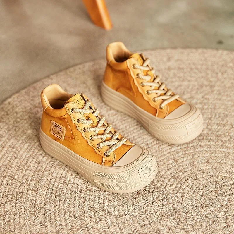 Zapatillas Gruesas con Suela Ancha, Versátiles y Feas pero Lindas. El Calzado Perfecto para un Look Único y Cómodo, Ideales para Cualquier Ocasión.