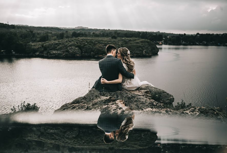 Wedding photographer Julia Bond (juliabond). Photo of 11 June 2019