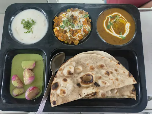 Butter Roti Thali