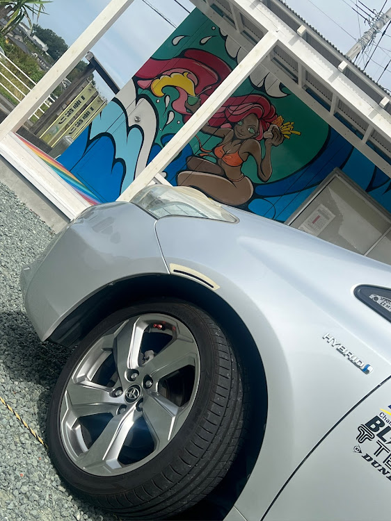 プリウスαの八女市・純正流用勝手にコラボ・純正流用・ファーストフード店に関するカスタム事例の投稿画像1枚目