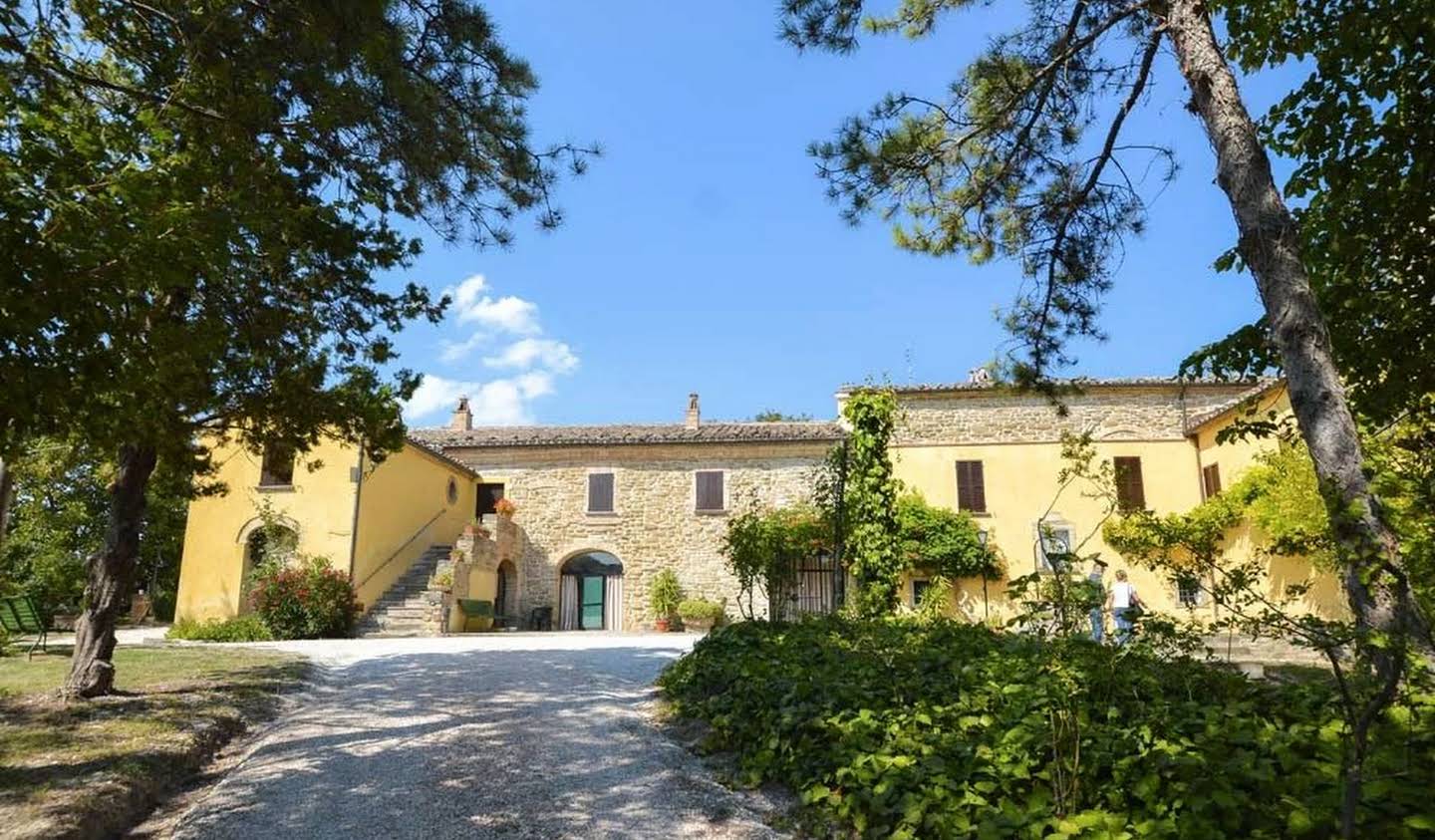 Villa with pool Pergola