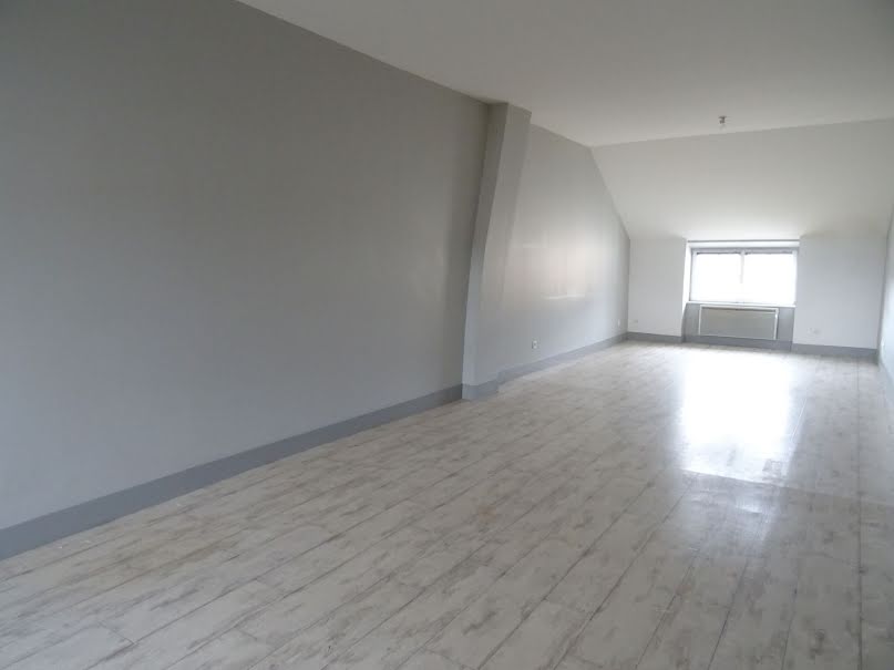 Location  appartement 2 pièces 60 m² à Richelieu (37120), 415 €