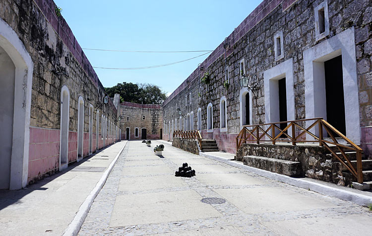 Inside La Cabaña (Fortaleza de San Carlos de la Cabaña), an 18th-century fortress complex in Old Havana.