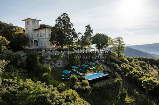 Villa with pool and valley view in this luxury villa for sale in Montecatini Terme ($2,744,074 - 800 m²)