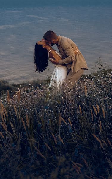 Fotógrafo de casamento Evgeniy Mostovyy (mostovyiyevhen). Foto de 7 de janeiro 2022