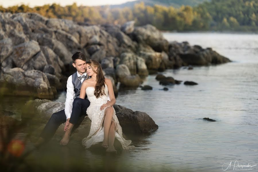 Fotografo di matrimoni Anastasios Pixopoulos (apixphoto). Foto del 1 marzo 2018