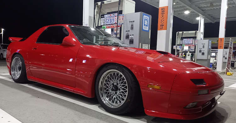 RX-7の綺麗なFC 保存会・カッコイイFC保存会・ホイール交換・ホイールレストア・フォロワーの皆さんいつもありがとうございますに関するカスタム事例の投稿画像8枚目