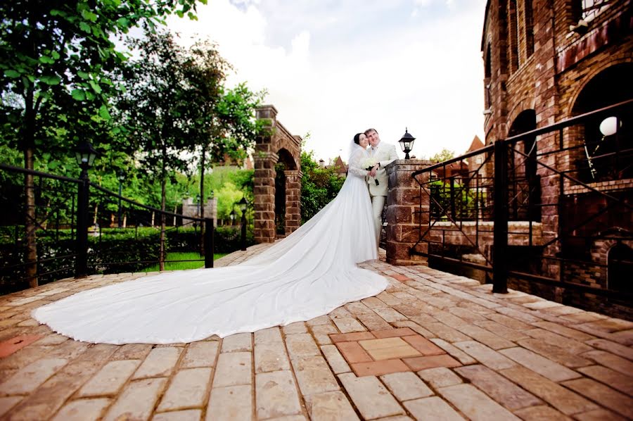 Wedding photographer Ilya Spazhakin (iliya). Photo of 31 August 2013